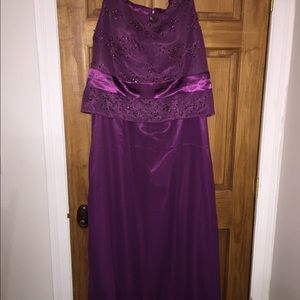 Brand new size 16 custom made gown